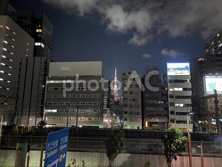 東京タワーが見える都会の夜 東京,東京タワー,夜景の写真素材