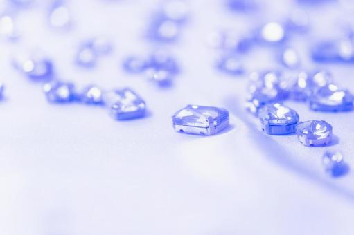 Group photo of purple accessories, JPG