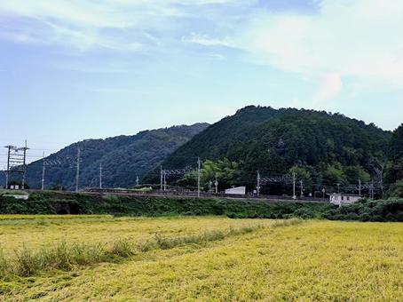 JR山陰本線、船岡駅、ホーム JR山陰本線、船岡駅、ホーム jr,嵯峨野線,山陰本線の写真素材