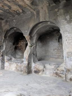 ウプリスツィへのタマル女王の洞窟 ウプリスツィへ,洞窟住居,岩場の写真素材