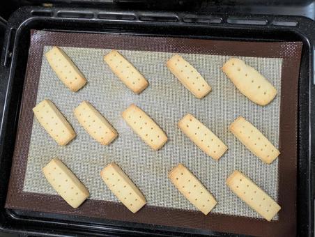 ショートブレッド焼き上がり ショートブレッド焼き上がりの写真