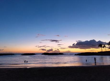 ハワイ ハワイ ハワイ,サンセット,マジックアワーの写真素材