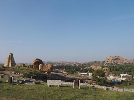 ヘクターマの丘 ヘクターマの丘 ハンピ,世界遺産,インドの写真素材