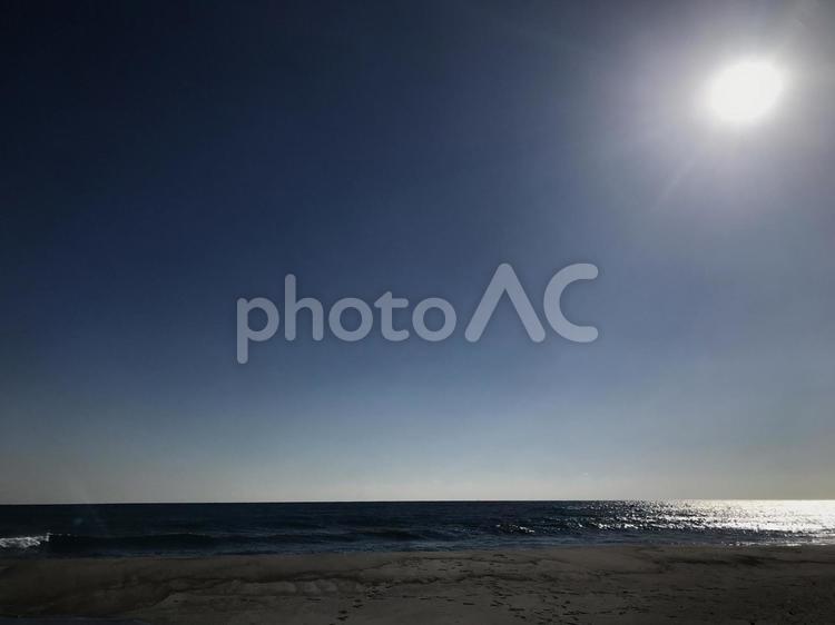 水平線のキレイな日 空,海,波の写真素材