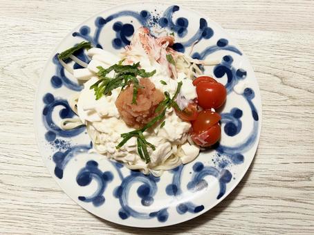 豆腐と明太子の冷製うどん、冷やしうどん 豆腐と明太子の冷製うどん、冷やしうどん うどん,冷やしうどん,豆腐の写真素材