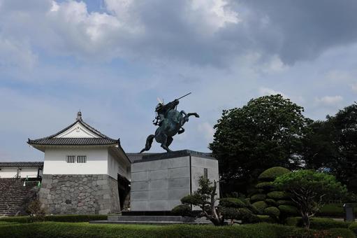 霞城公園 最上義光像 霞城公園 最上義光像の写真