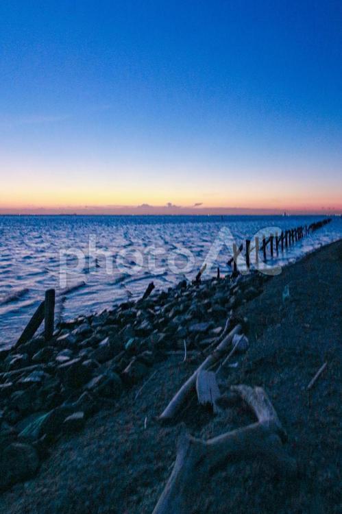 海中電柱 海中電柱,久津間海岸,木更津の写真素材