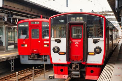 大分駅の815系 大分駅の815系 815系,jr九州,jrの写真素材