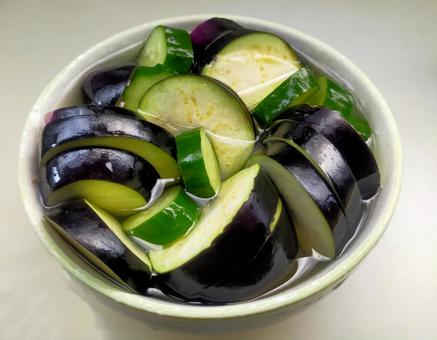 Eggplant and cucumber pickles, JPG Eggplant and cucumber pickles, JPG