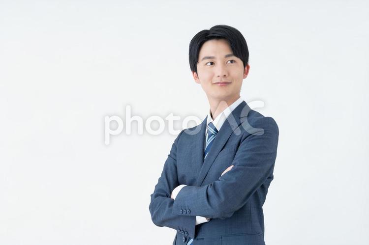 腕組みをするビジネスマン ビジネスマン,ビジネス,男性の写真素材