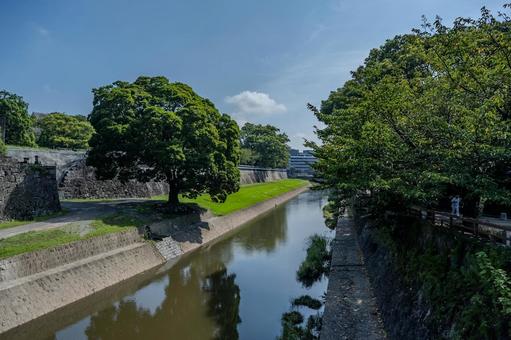 熊本城周辺の景色 熊本城周辺の景色 熊本城,観光地,お堀の写真素材