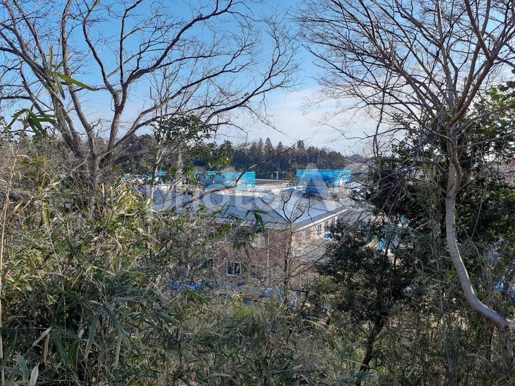工事現場の風景 山,木々,空の写真素材