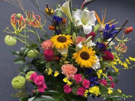 お祝いの盛花1 お祝いの盛花1の写真
