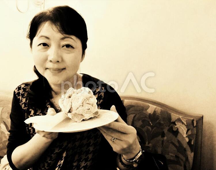 クリスマスの訪問10 セピア色 女性,女性ツーリスト,クリスマスの写真素材