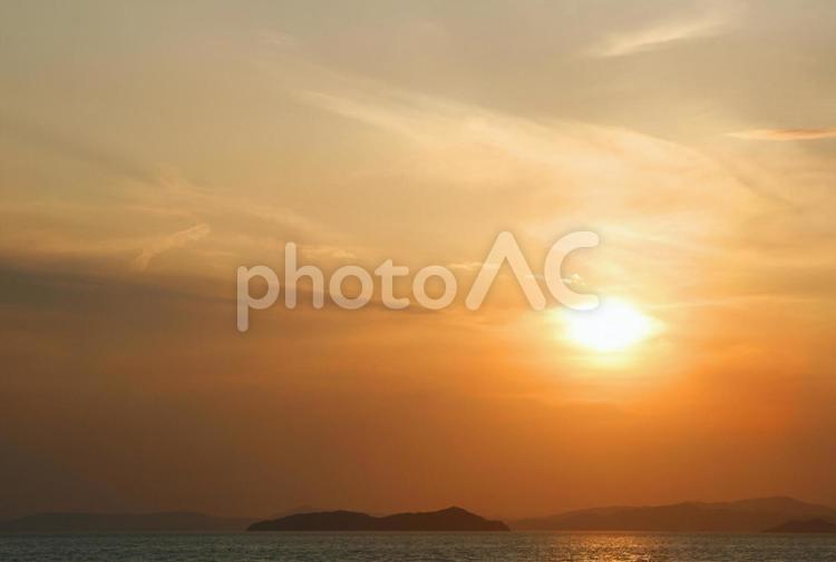 鴨池海岸の夕日-08 今治市,大西町,鴨池海岸の写真素材