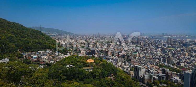 六甲ハーブ園から眺める神戸の街並み 六甲山,神戸,絶景の写真素材