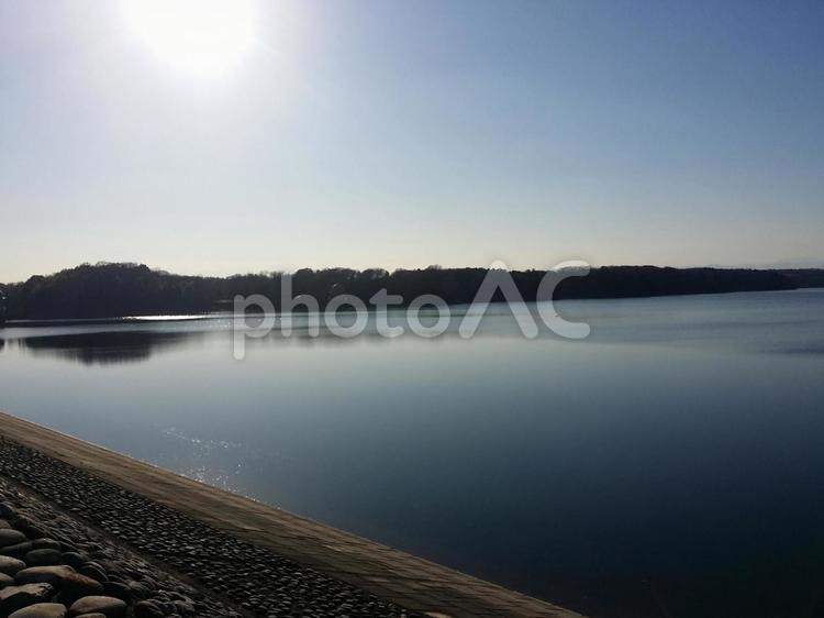 穏やかな日曜 湖,穏やか,日曜の写真素材