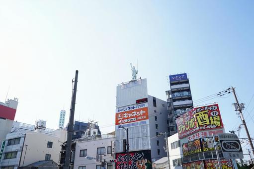 京橋駅前の繁華街 京橋駅前の繁華街の写真