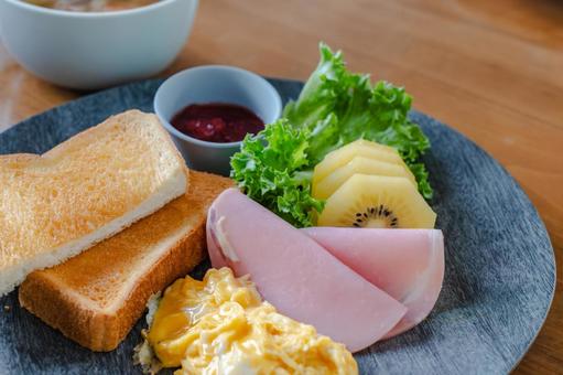 洋朝食 トーストと卵 洋朝食 トーストと卵 朝食,洋朝食,トーストの写真素材