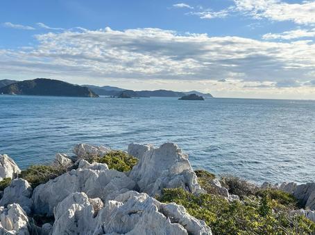 海岸沿い 海岸沿い 海,景色,ブルーの写真素材