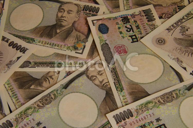 散らばった一万円札2 一万円札,お金,一万円の写真素材