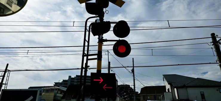 踏切 踏切 電車,列車,踏切の写真素材