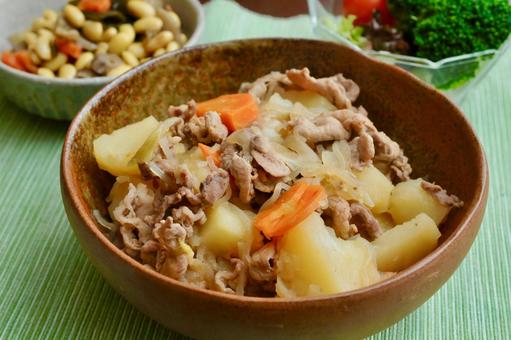 肉じゃが 肉じゃが 肉じゃが,肉,日本食の写真素材