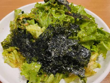 チョレギサラダ チョレギサラダ 野菜,韓国海苔,サラダの写真素材