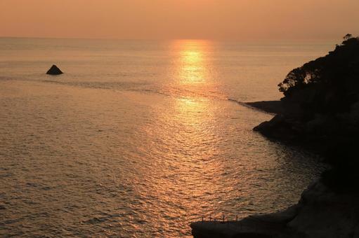 西伊豆町の綺麗な夕陽 西伊豆町の綺麗な夕陽 綺麗良な夕陽,夕陽,西伊豆町の写真素材