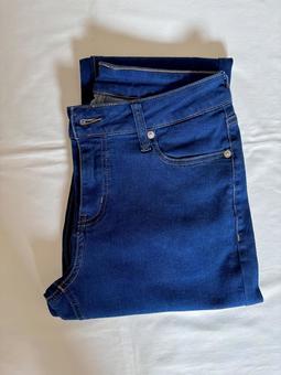 ブルージーンズ(1) ブルージーンズ,ズボン,デニムの写真素材