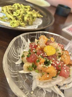 海鮮ユッケと静岡茶のイカ天 海鮮ユッケと静岡茶のイカ天 海鮮ユッケ,海鮮,ユッケの写真素材