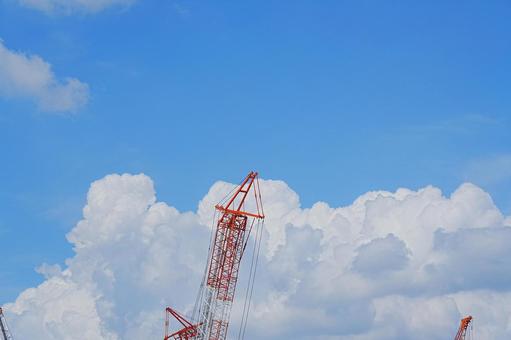 Summer sky and huge crane, JPG Summer sky and huge crane, JPG