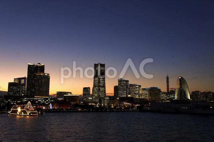 横浜・みなとみらいの夜景 横浜,みなとみらい,夜景の写真素材
