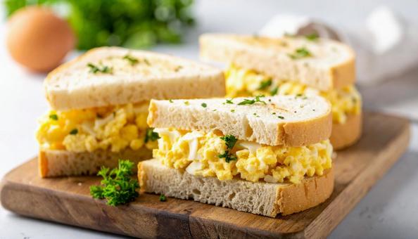 たまごサンド　総菜パンの写真