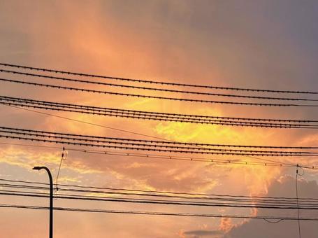 夏の夕焼け、すごいことになってる! 夏の夕焼け、すごいことになってる!の写真