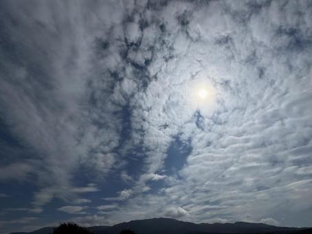 晩夏の層積雲 晩夏の層積雲の写真