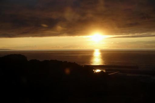 知床の夕日の写真