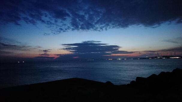 夕暮れの海 夕暮れの海の写真