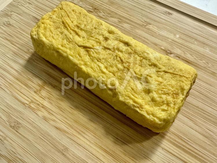 酒のあてのイメージ　卵焼き 卵焼き,焼きたて,卵料理の写真素材