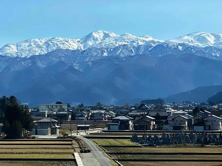 立山連峰を臨む 立山連峰を臨む 立山連峰,北アルプス,黒部の写真素材