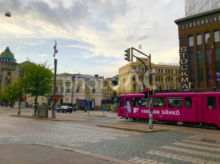ヘルシンキの街角 青空,空,街角の写真素材