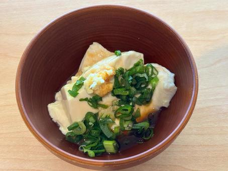 手作り豆腐 豆腐,ねぎ,醤油の写真素材