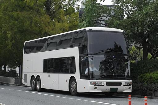 三菱ふそう　エアロキング　白 夜行バス,高速バス,旅行の写真素材