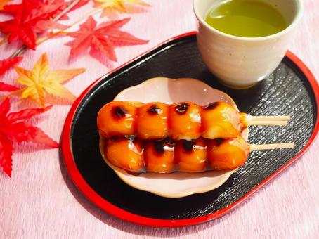 Mitarashi dango.5, JPG Mitarashi dango.5, JPG