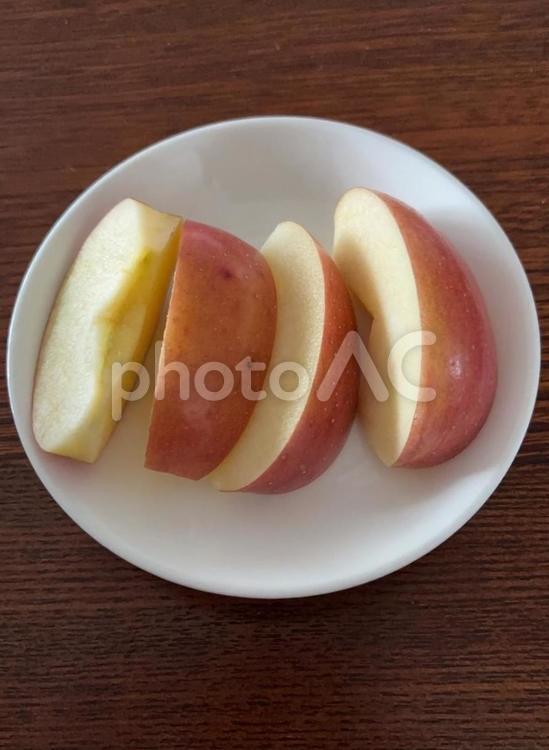 R7.02.19　カットりんごサンふじ カットりんご,りんごサンふじ,りんごの写真素材