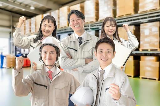 笑顔の作業員ビジネスチーム 倉庫,物流,在庫管理の写真素材