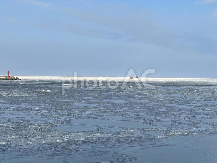 流氷砕氷船　網走 流氷,流氷砕氷船,網走の写真素材