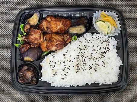 なすと照り焼きチキン弁当 なすと照り焼きチキン弁当 なす,照り焼きチキン,お弁当の写真素材