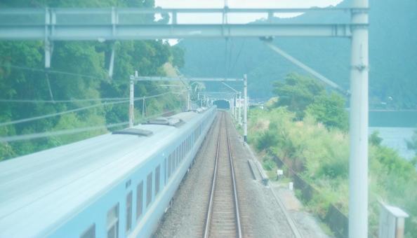 田舎の駅のホーム 田舎の駅のホームの写真