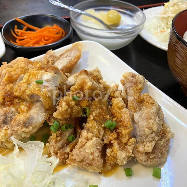 油淋鶏定食　イメージ 油淋鶏,唐揚げ,定食の写真素材